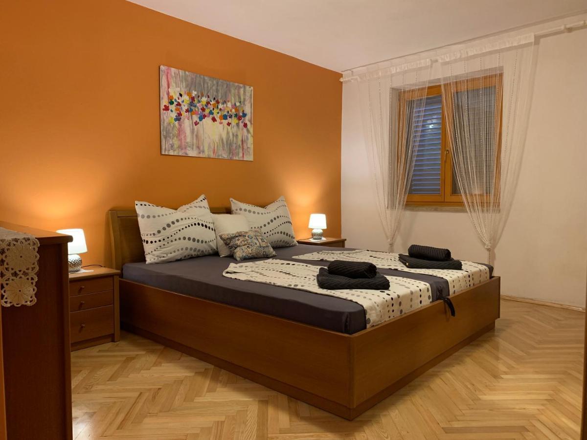 Apartments 4Mios Ražanac Екстериор снимка