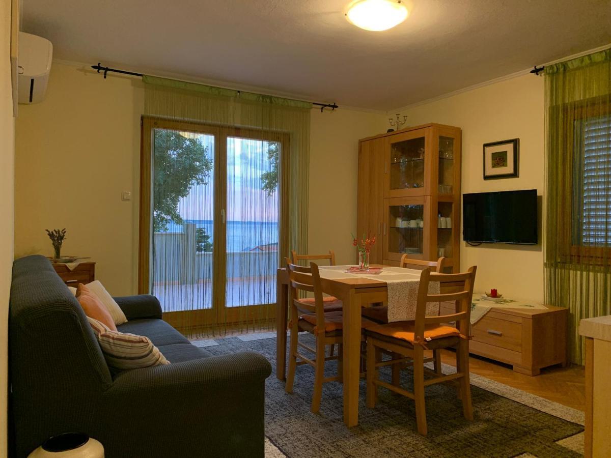 Apartments 4Mios Ražanac Екстериор снимка