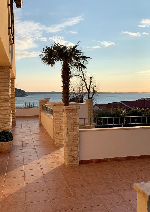 Apartments 4Mios Ražanac Екстериор снимка
