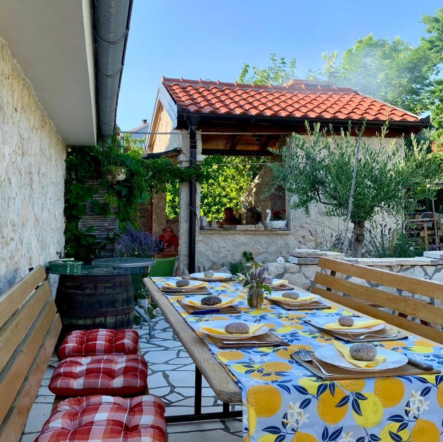 Apartments 4Mios Ražanac Екстериор снимка