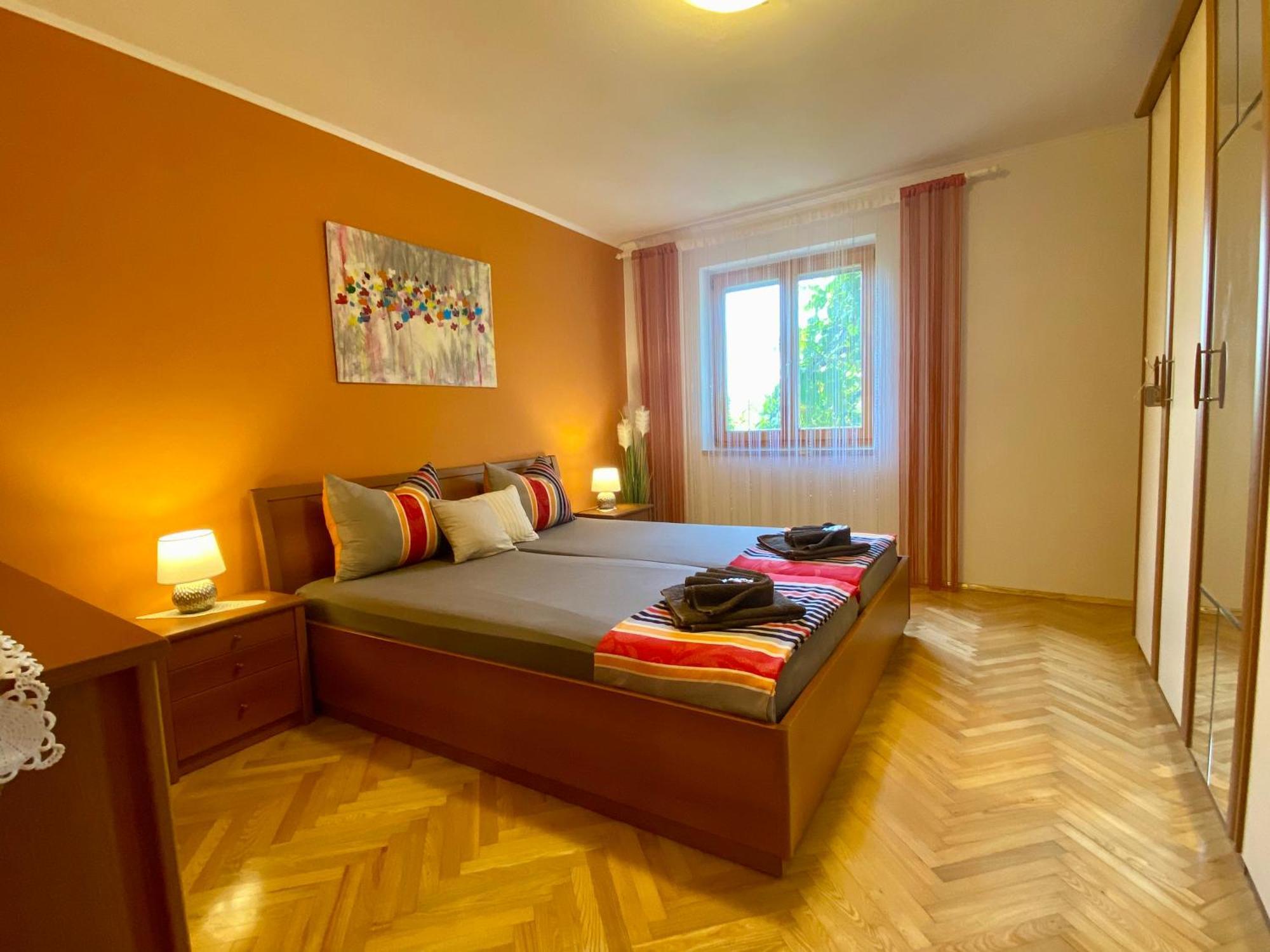 Apartments 4Mios Ražanac Екстериор снимка