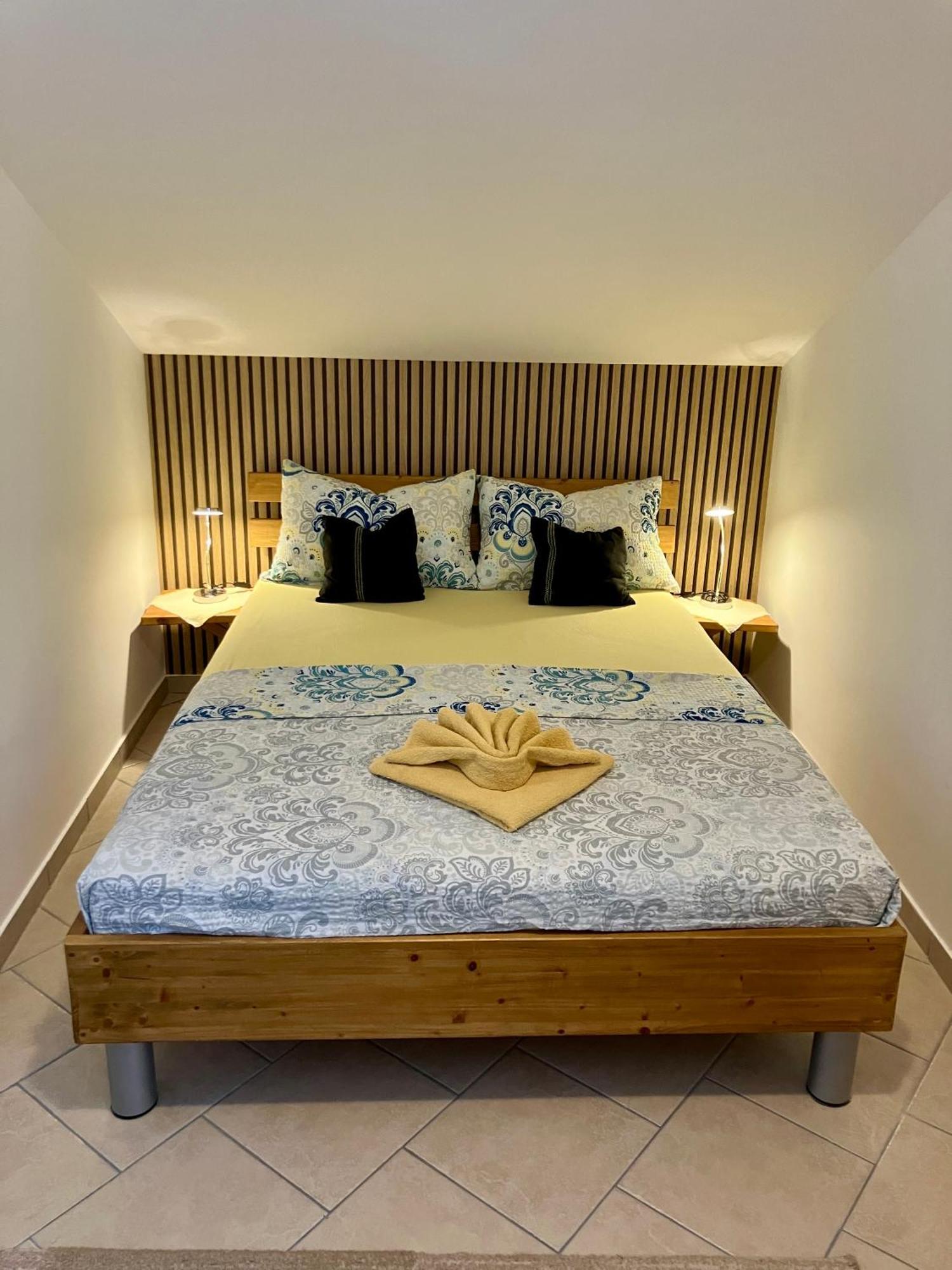 Apartments 4Mios Ražanac Екстериор снимка